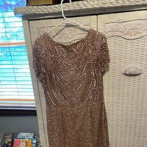Adrianna Pappel Stunning gold sequin dress✨